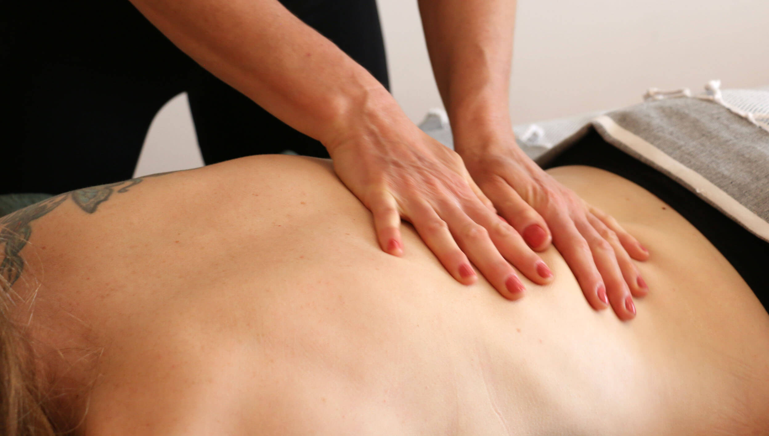 Corps en résonance, massage bien-être du dos
